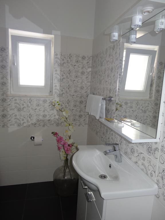 Gina Bed & Breakfast Tisno Cameră foto