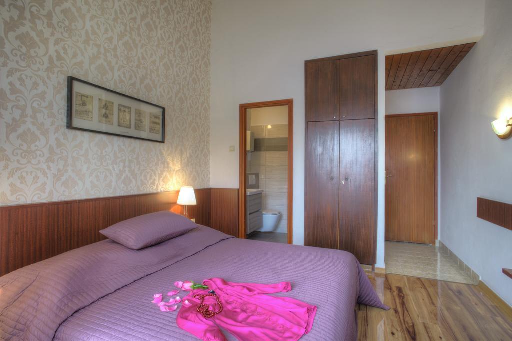 Gina Bed & Breakfast Tisno Exterior foto