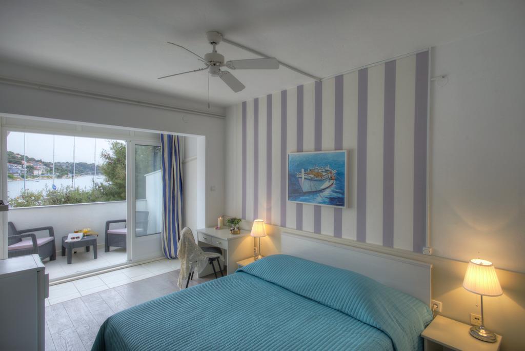 Gina Bed & Breakfast Tisno Cameră foto